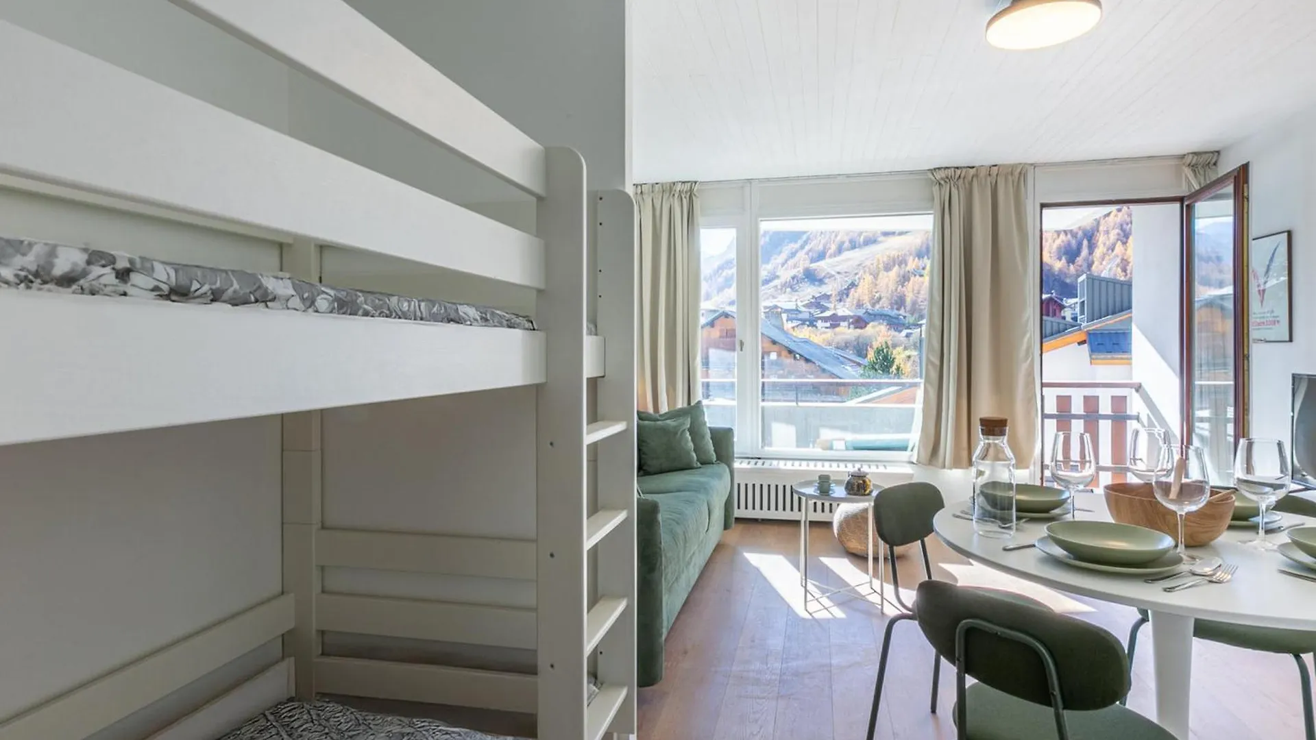 Studio Cosy Pour 4 Avec Balcon Et Wifi A Val-D'Isere - Fr-1-694-364 0*,